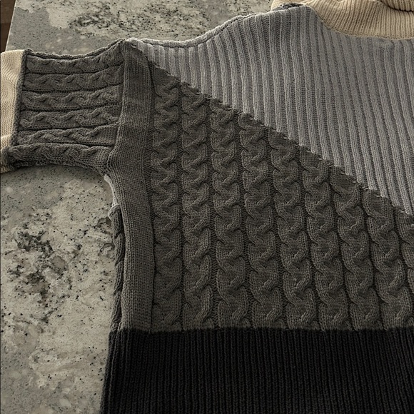 POL Hooded Patchwork Cardigan - Gray and Cream - Picture 8 of 8